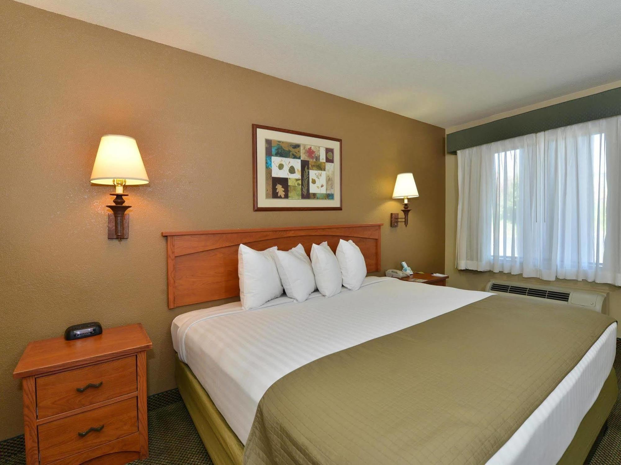 Cajon Pass Hotel