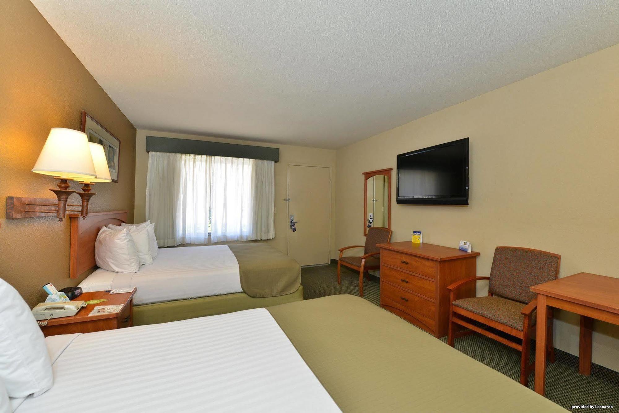 Hotel Cajon Pass
