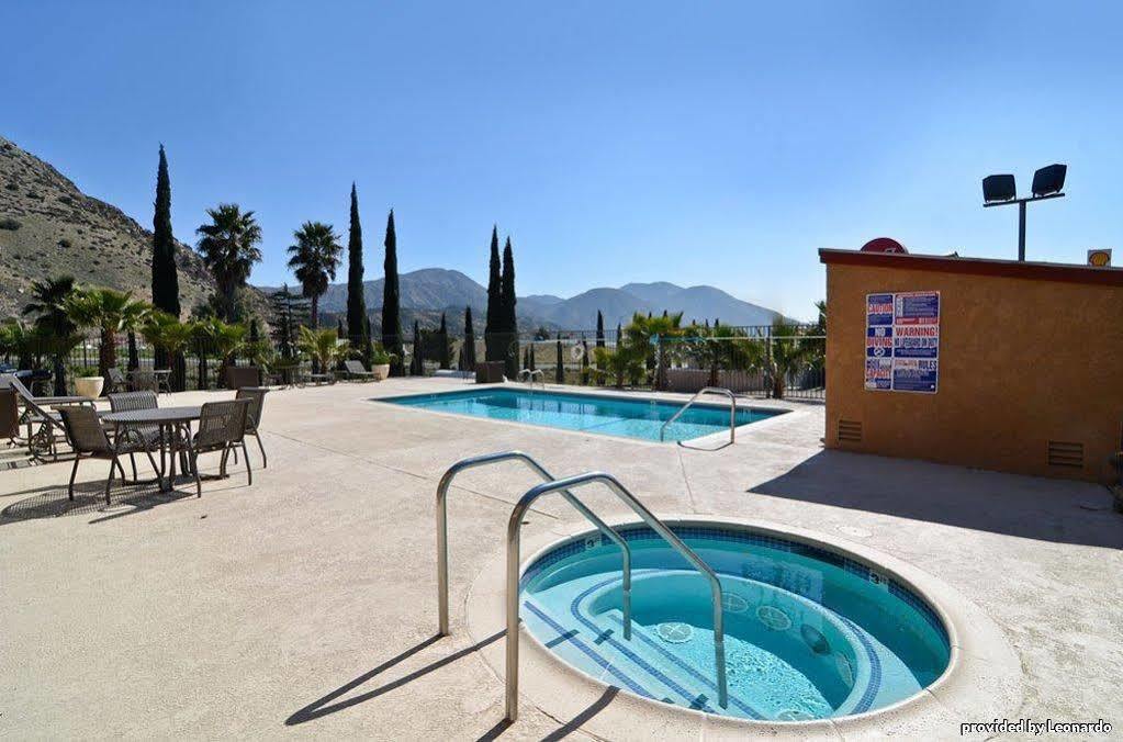 Hotel Cajon Pass