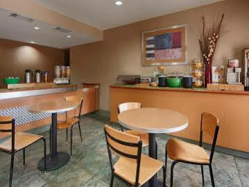 Hotel Cajon Pass 2*